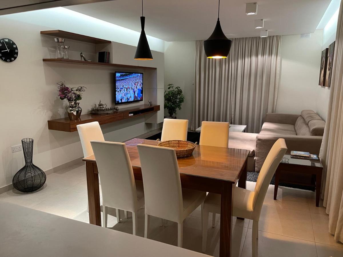 Deluxe Apartment With Pool In The Heart Of St Pauls Bay San Pawl il-Baħar Eksteriør bilde