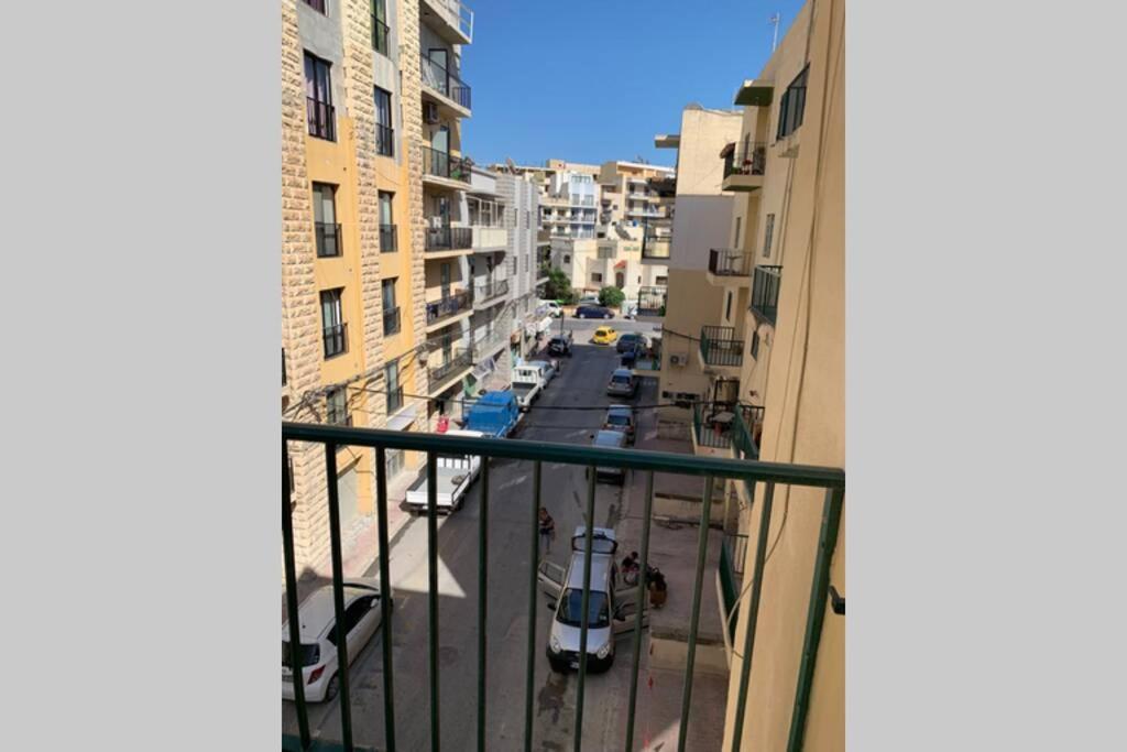 Deluxe Apartment With Pool In The Heart Of St Pauls Bay San Pawl il-Baħar Eksteriør bilde